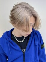 ソル バロール 表参道(SOL .valor)&nbsp;メンズブリーチセンターパートミルクティーベージュブロンド金髪