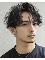 オンク 新宿(onk)&nbsp;黒髪/グレーベージュ/レイヤーロング/前髪パーマ[新宿駅]