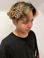 キャパ セントラル 天神 大名店(CAPA central) ブリーチ メンズパーマ シャドウパーマ ツーブロック