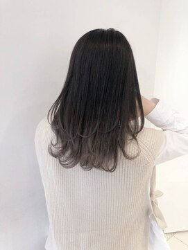 シエスタ バイ アンブルリュクス(siesta by amble luxe) ２０代女子大人気！グレーアッシュスタイル！