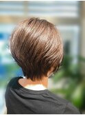 ナチュラルショートヘア/艶ショート
