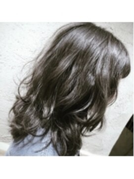 カラーリゾートAi 上野御徒町 仲御徒町店 外国人風