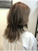 ［新宿］レイヤーカット/ウルフレイヤー/グレージュ　担当　夕島