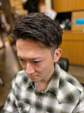 アズ 志村坂上店(A Z) 【Ａ/Ｚ　志村坂上店】アップバング/スキンフェード