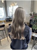 透明感ベージュ×ハイライト
