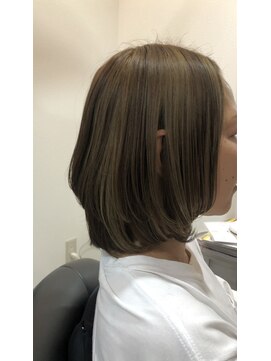 【透明感×立体感ブリーチ】3Dイルミナカラー×グリーンベージュ