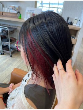 ビズヘアー プチ(bisou hair petit) インナーカラー