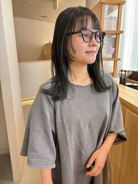 イノセントヘア(innocent.hair) 顔周りレイヤーで小顔見せミディ