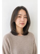 ベルス(bellus)&nbsp;センターパート×艶感ローレイヤー　20代　30代　40代