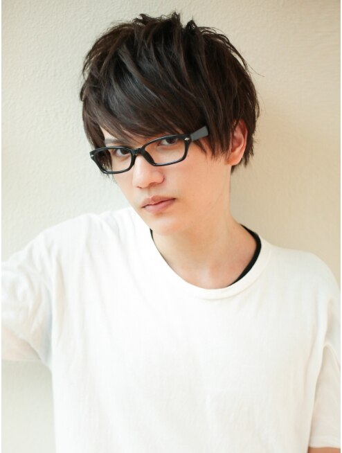 Afloat 矢田菜津紀 メンズメガネが似合う ビジネス髪型 L012657704
