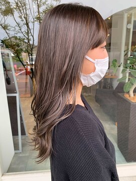 ビーワールド(B WORLD) ロング×グレージュ【藤枝/藤枝駅/オーガニックカラー】