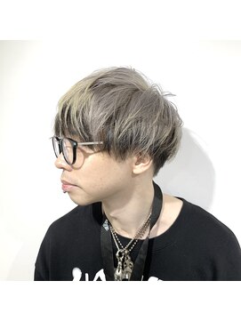 プランクスター(prankster) [prankster]ツーブロックのツートンマッシュスタイル