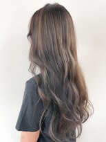 オル(Olu)&nbsp;【MASAYA】モテロングヘアー×グレージュ