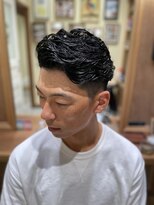 フォーコーナーズ(Four Corners)&nbsp;フェード・スキンフェードツーブロック刈り上げジェットモヒカン