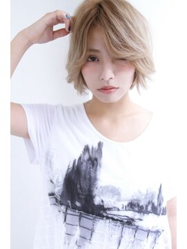 リル 西宮(LiL') 【LiL'西宮】ワンサイドショートホワイトアッシュ_ショート_夏