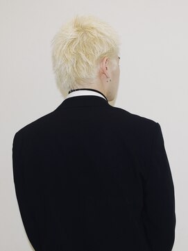 ハイブ 金沢(Hive) 20代ハイトーンベリーショートボウズツーブロック短髪髪質改善