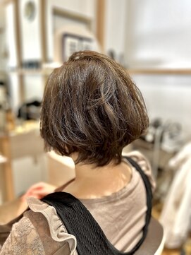 スピカ(Spica) ショーットカット（ゆるふわ）