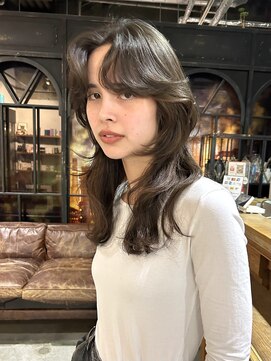 ノラ ヘアーサロン(NORA HAIR SALON) 【大久保】センターパート/レイヤーカット