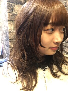 セレンディピティー(Serendipity) 顔まわりの重さが可愛いロングレイヤー♪