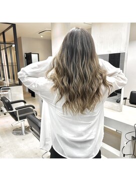 ムード カナザワ(mood kanazawa) ダブルカラー/ブリーチ/学割U24/インナーカラー/韓国/ハイライト