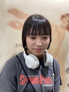 スマイロンナイロン ヘアー(smile on nylon hair) 切りっぱなしボブ