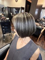 ネイトル(naitre) 筋感たっぷりなデザインカラー