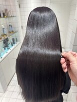 ロンドルーチェ 心斎橋(Lond luce)&nbsp;ダークアッシュ/ミディアムレイヤーカット［髪質改善/縮毛矯正］