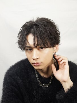 アイトーキョー 渋谷(AI TOKYO) シャドウパーマ×センターパート