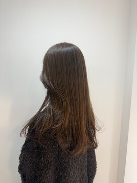 アンキャトル(un quatre) まろやかベージュ×顔周りロングレイヤー