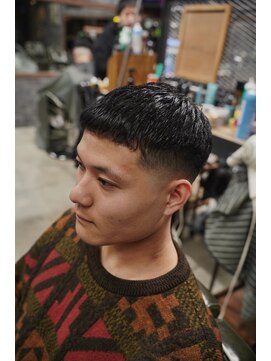 フォーコーナーズカットショップスリーセント 栄(FourCornersCutShop 3/cent) クロップスタイル