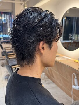 キャンバス バイ ネオリーブ 横浜西口(Canvas by neo.) 横浜★センターパートの毛流れパーマフェザー