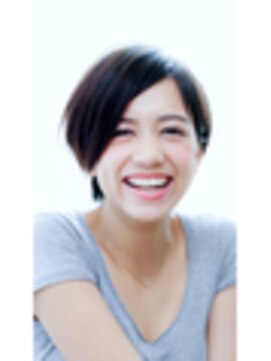 メルクマール(MERKMAL) 大人ヘルシーノムコアショート。