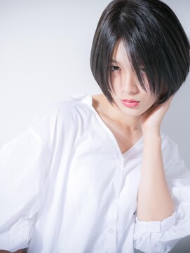 カバーヘア ブリス 上尾西口店(COVER HAIR bliss) モードな黒髪前下がりセンシュアルショートw上尾20代30代40代