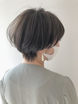 アッシュ 下北沢店(Ash) ふんわり丸みショート