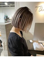タオ 河原町(Tao) "ボブとシルバーバレイヤージュ"
