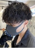 波巻きスパイラルパーマメンズマッシュツーブロックメンズパーマ