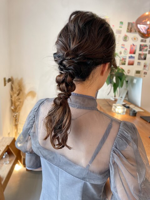 お呼ばれヘアアレンジ◎編みおろし