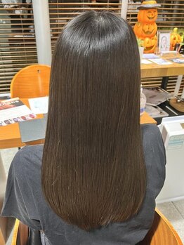ガレリア エレガンテ 桑名店(GALLARIA Elegante)の写真/髪のお悩みを解決に導く、髪質改善サロン◇ダメージレスにこだわり、手触りの良い自然なストレートへ！