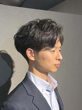 ビーダンディー(Bee dandy) ビジネスツーブロックショート ニュアンスパーマ サイドパート