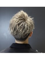 リップス 池袋(LIPPS)&nbsp;ブリーチ2回ベージュアップバング