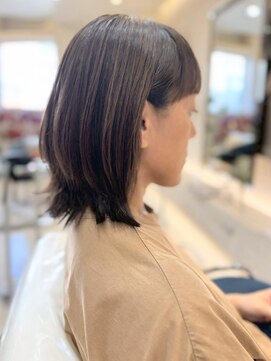 ザビー(THE B) 本八幡×ナチュラルブラウン×外ハネミディ