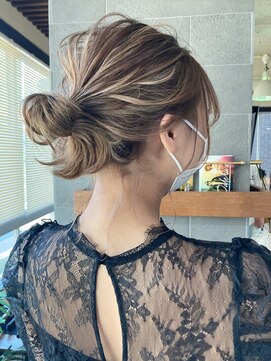 ▲結ぶだけで、お洒落ハイライトカラー▲tim hair