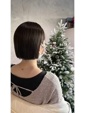 アイドット(i.) 切りっぱなしボブ