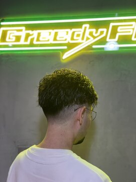 グリーディーフォックス 代々木(Greedy FOX) かき上げヘア/サイドパート/韓国マッシュ/フェードカット/代々木