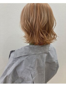 モルニ(MORNI) ハニーイエロー_マロンベージュ Aラインボブ かきあげ