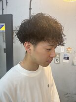 カノア(kanah)&nbsp;波巻きパーマツイストスパイラルパーマ刈り上げマッシュ