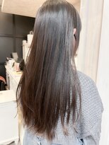 キャアリー(Caary)&nbsp;福山市美容院　人気　小顔補正立体カットCaary顔周りウルフ