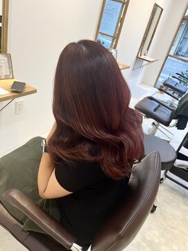 アウラ(AURA) 秋冬に大人気◎ボルドーカラー