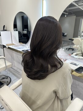 シェノン サントル(CHAINON CENTRE) グレージュカラー/シルキーベージュ/斜めバング[梅田/茶屋町]