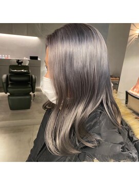 リール(rire) デザインカラーレイヤーカットウェットヘア夏オリーブベージュ